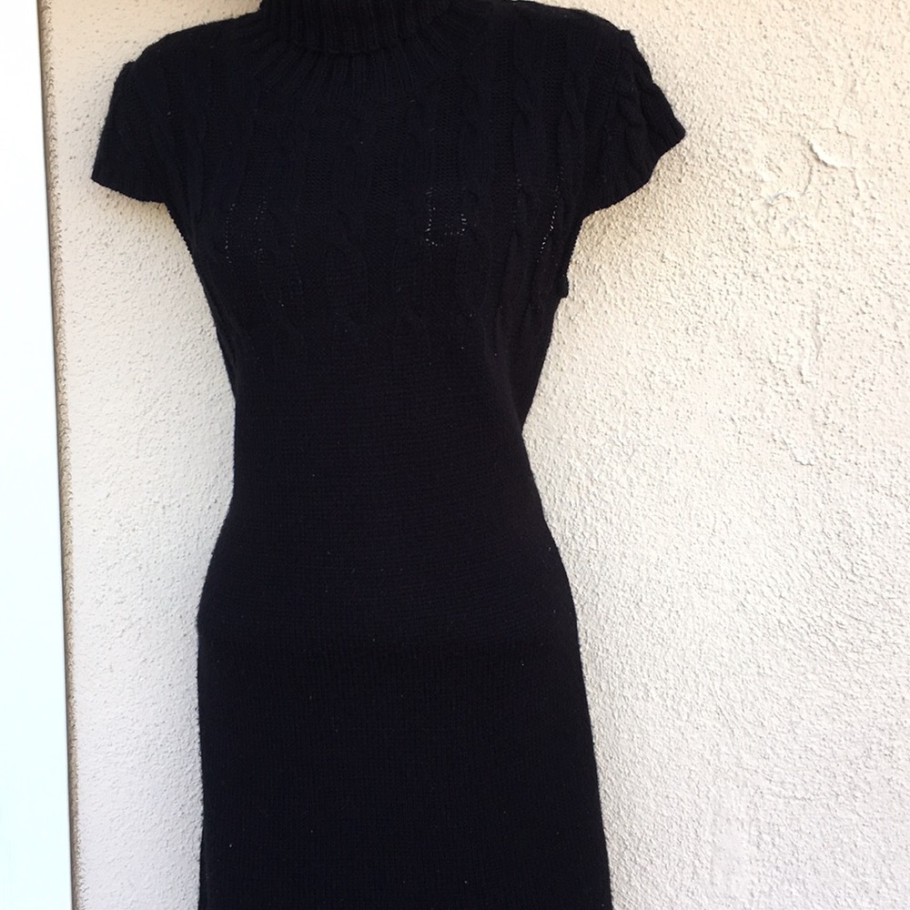 TURTLENECK DRESS